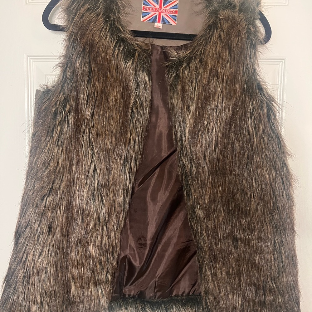Miss London Brown Faux Fur Vest Plush Sleeveless Jacket
